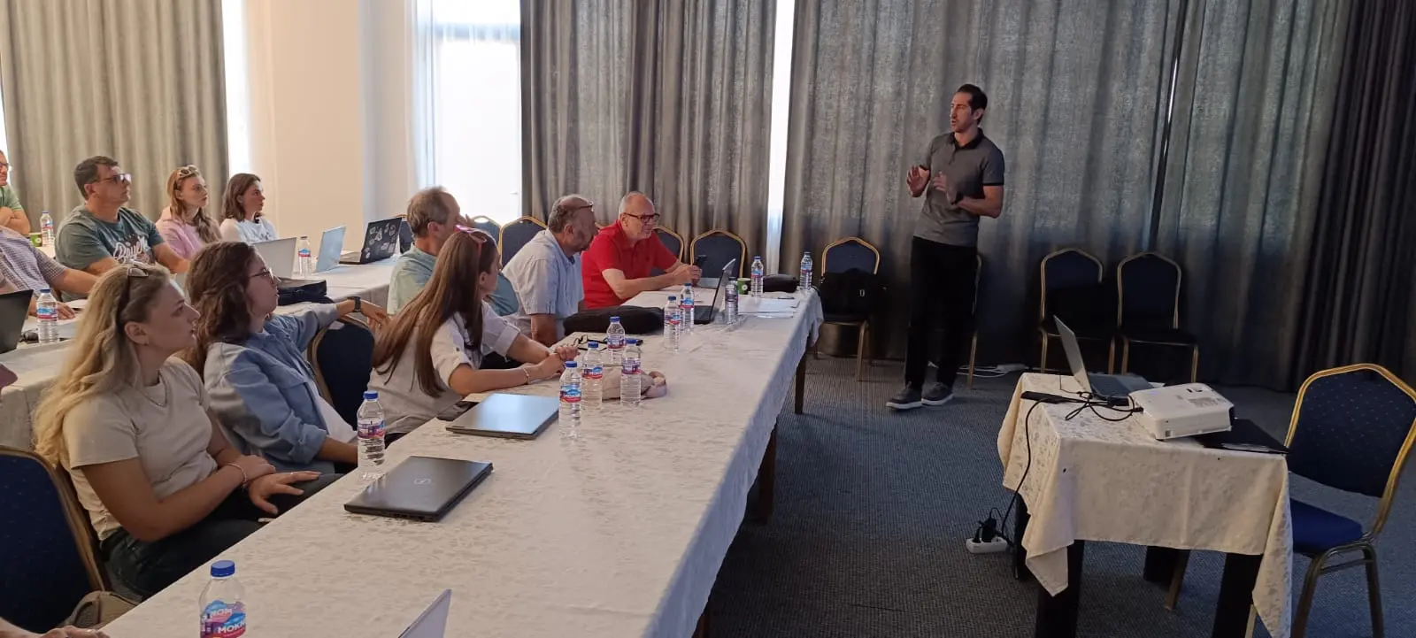 Klinika me vëzhguesit e FBK-së